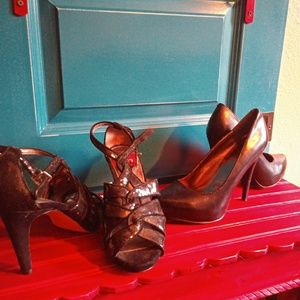 Size 7 Black. Stap Sequins. Black Pump